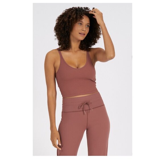 Vuori Tops - Vuori ribbed crop tank size small